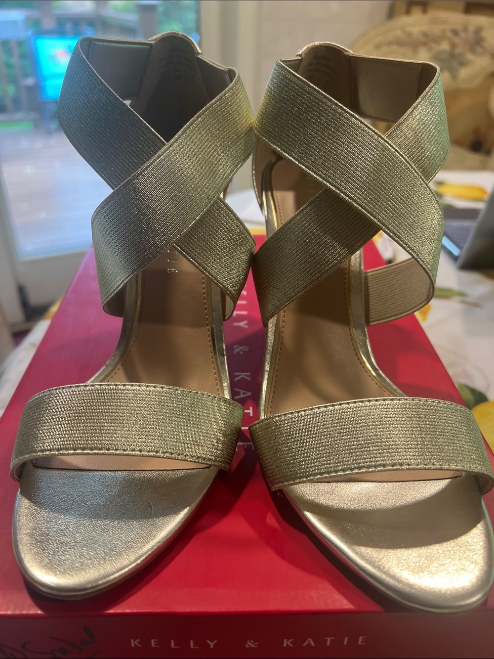 Worn 1x, boxed Kelly & Katie Gold Crisscross Strappy Block Heel Sandals size 7.5